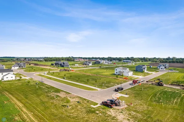 $72,900 | 735 4th Avenue North, Casselton, ND 58012