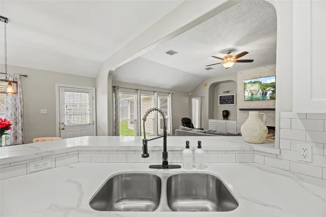 $320,000 | 20907 Clovermeadow, Spring, TX 77379