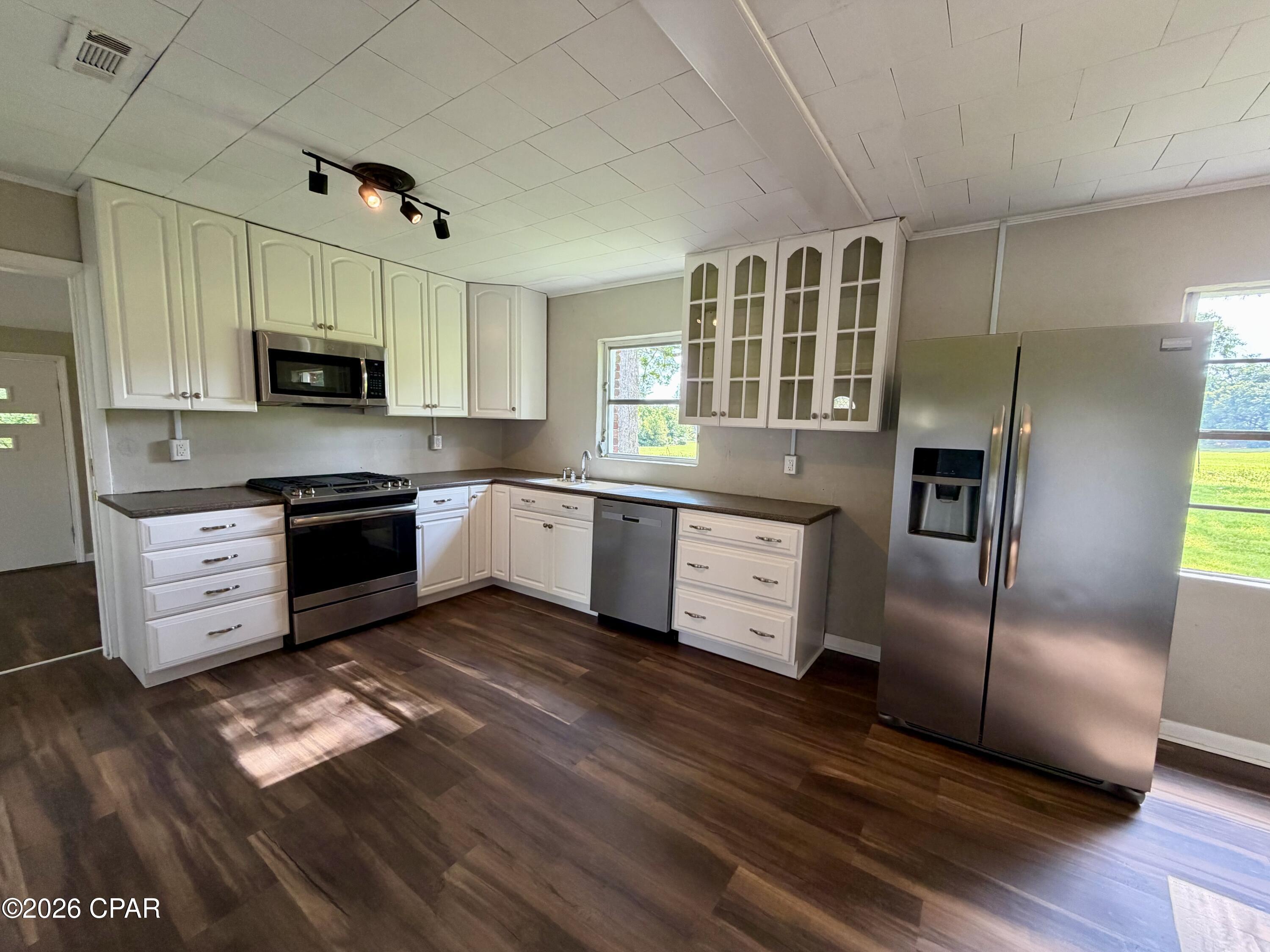 3023 Clearmont Road Marianna, FL 32446 - Photo 8 of 42