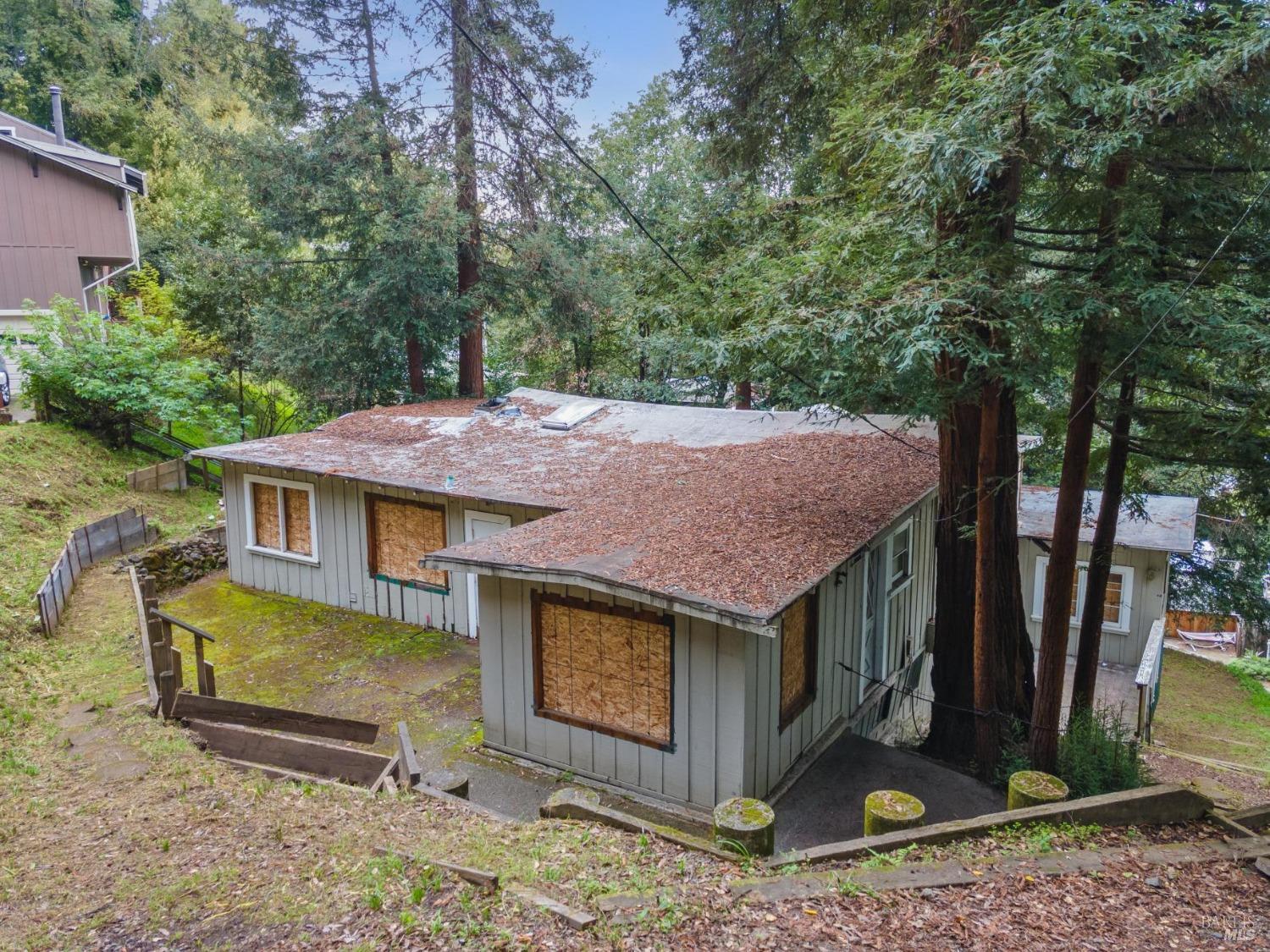 54 Fremont Road San Rafael, CA 94901 - Photo 11 of 15
