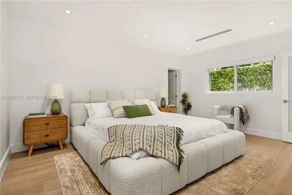 $13,500 | 6011 Maynada Street, Coral Gables, FL 33146