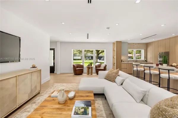 $13,500 | 6011 Maynada Street, Coral Gables, FL 33146