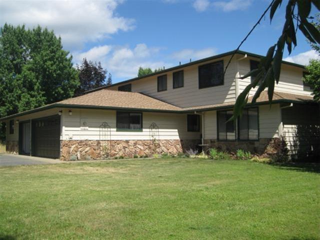1555 Pine Grove Road Rogue River, OR 97537 - Photo 1 of 20 Primary Photo