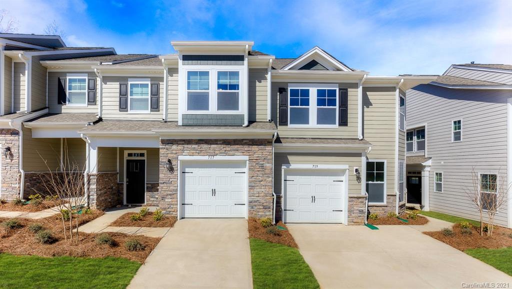 317 Bulrush Rd Lake Lake Wylie, SC 29710 - Photo 1 of 38 Gallery Image 1