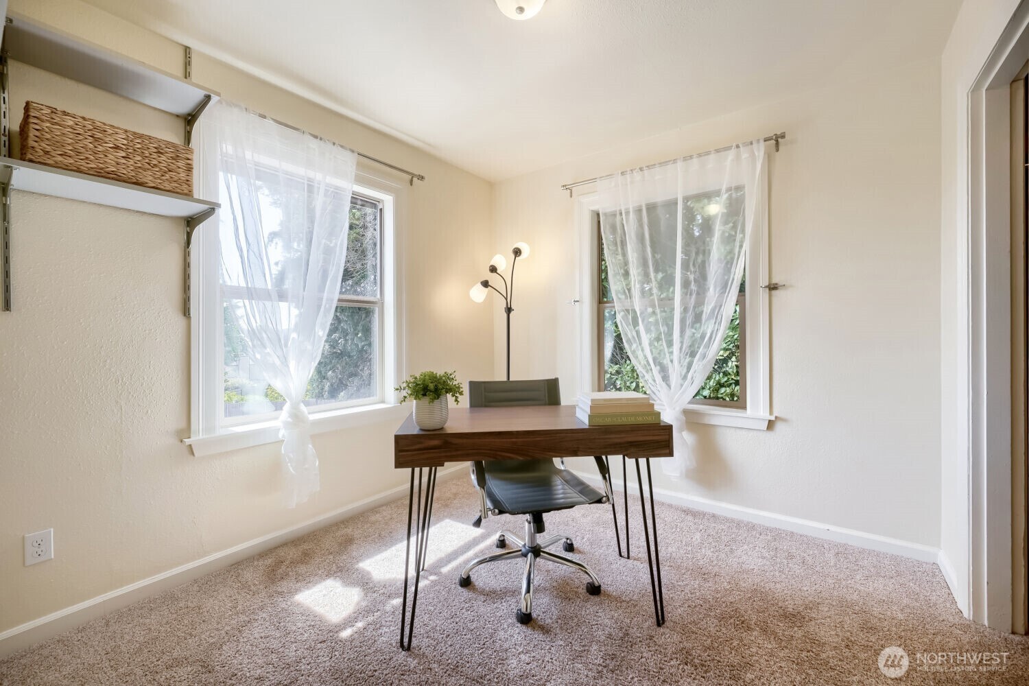909 Southwest Langston Road Renton, WA 98057 - Photo 11 of 22 Gallery Image 11