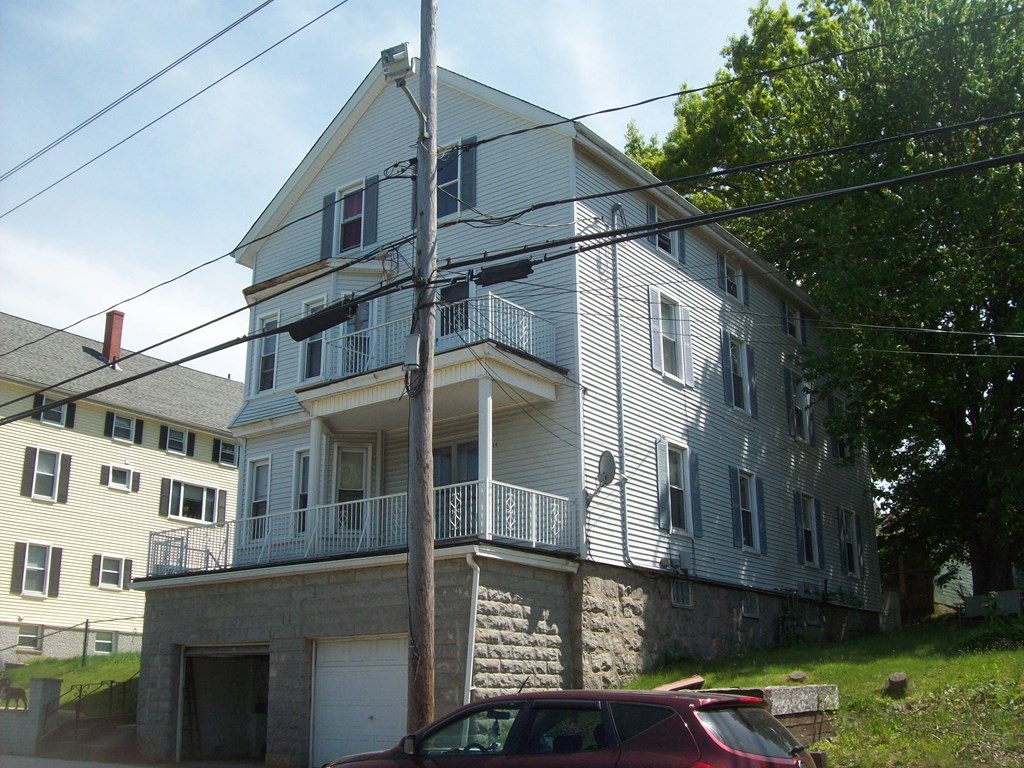 439 Middle Street Fall River, MA 02724 - Photo 1 of 16 Gallery Image 1