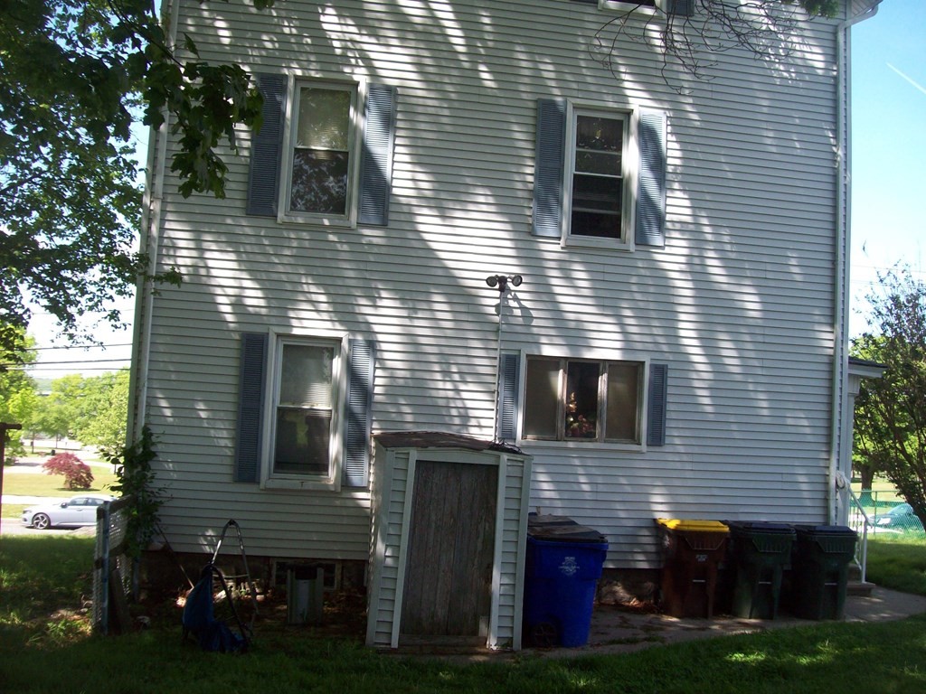 439 Middle Street Fall River, MA 02724 - Photo 11 of 16 Gallery Image 11