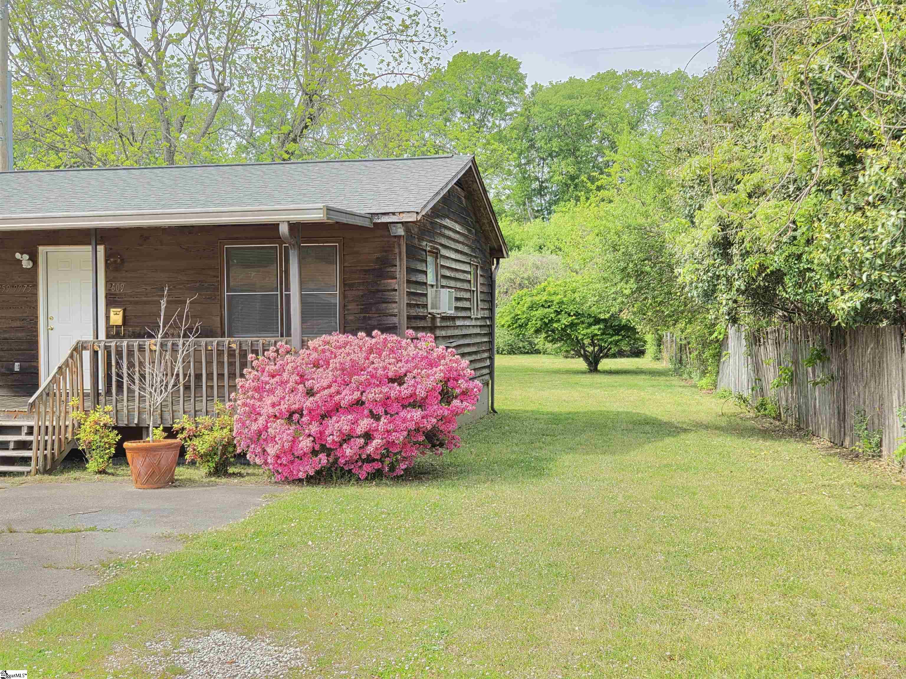 609 East Main Street Easley, SC 29640 - Photo 3 of 17