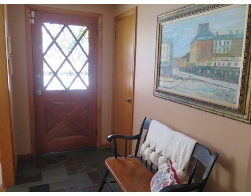 18 Mary Coburn Road Springfield, MA 01129 - Photo 16 of 25 a living room with furniture and a window