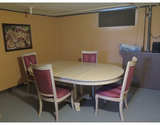 18 Mary Coburn Road Springfield, MA 01129 - Photo 19 of 25 a view of a dining room with furniture