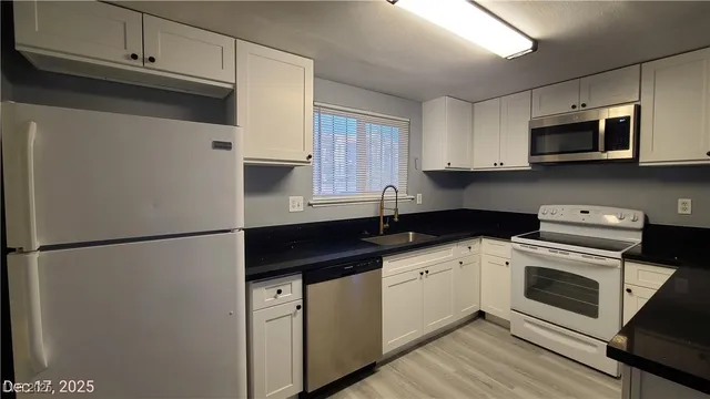 $1,350 | 4743 West Sand Creek Avenue, Unit A, Las Vegas, NV 89103