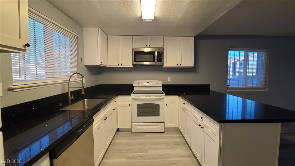 4743 West Sand Creek Avenue, Unit A Las Vegas, NV 89103 - Photo 6 of 23