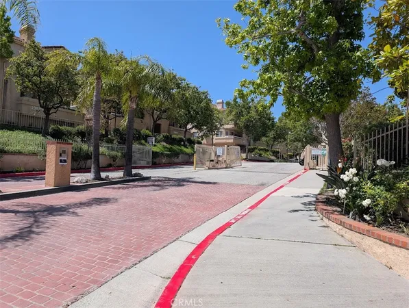 $2,695 | 19849 Sandpiper Place, Unit 133, Newhall, CA 91321
