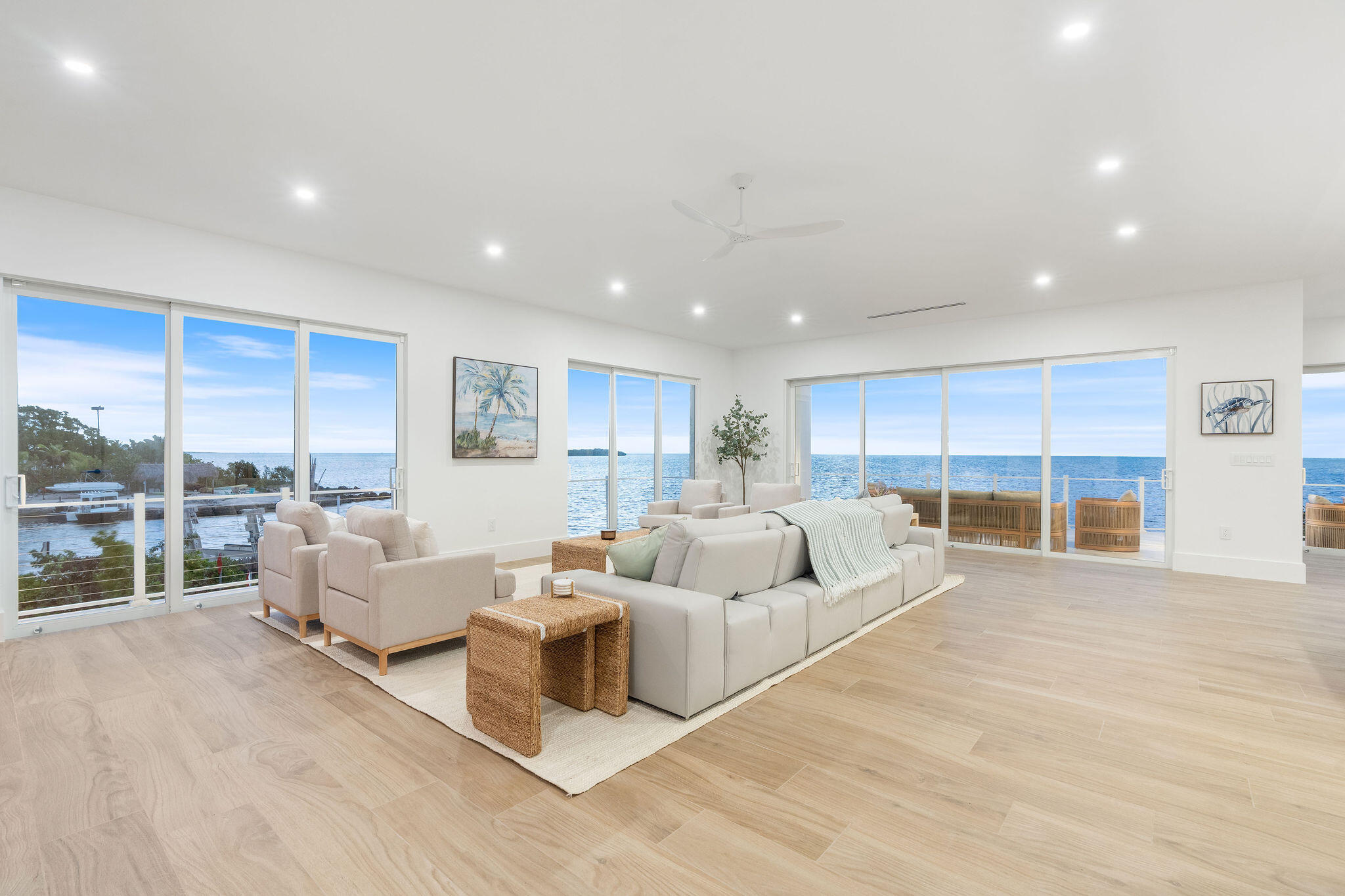 1002 Snapper Lane Key Largo, FL 33037 - Photo 6 of 106 a living room with furniture