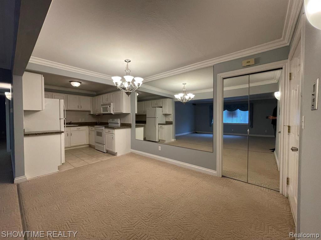2309 Walton Boulevard, Unit 34 Rochester Hills, MI 48309 - Photo 6 of 22