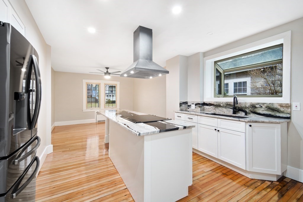55 Perkins Street Springfield, MA 01118 - Photo 11 of 36 Gallery Image 11