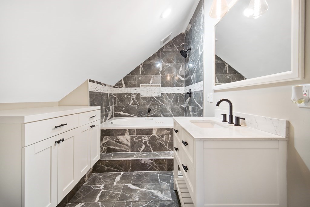 55 Perkins Street Springfield, MA 01118 - Photo 29 of 36 Gallery Image 29