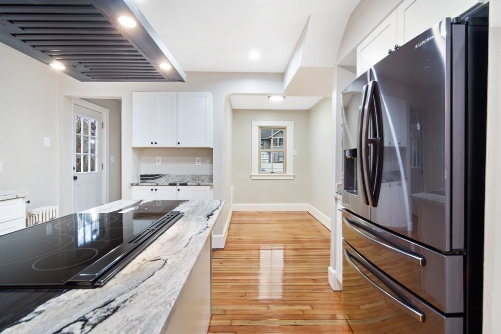 55 Perkins Street Springfield, MA 01118 - Photo 10 of 36 Gallery Image 10