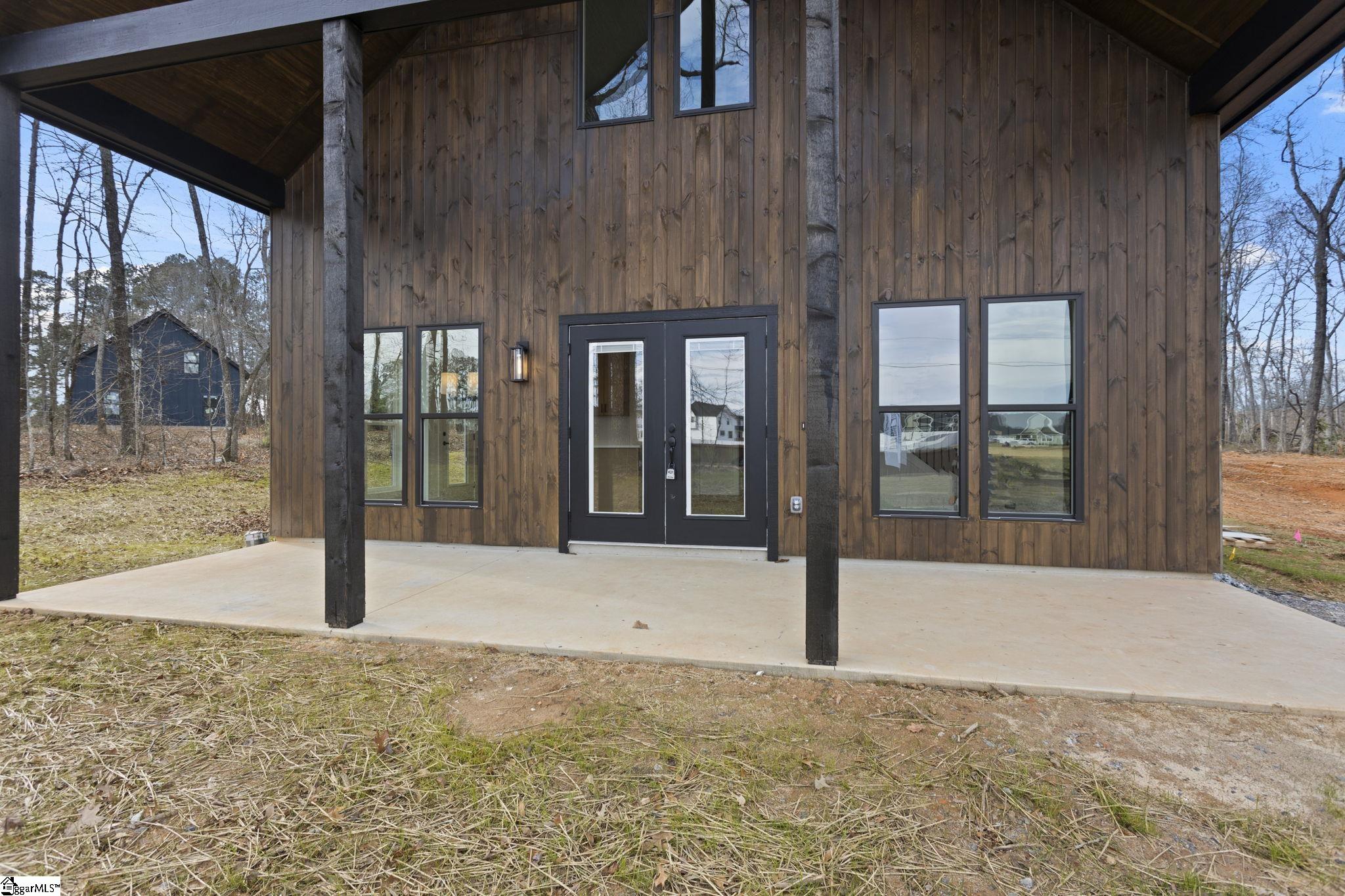 424 Fowler Road Campobello, SC 29322 - Photo 4 of 23