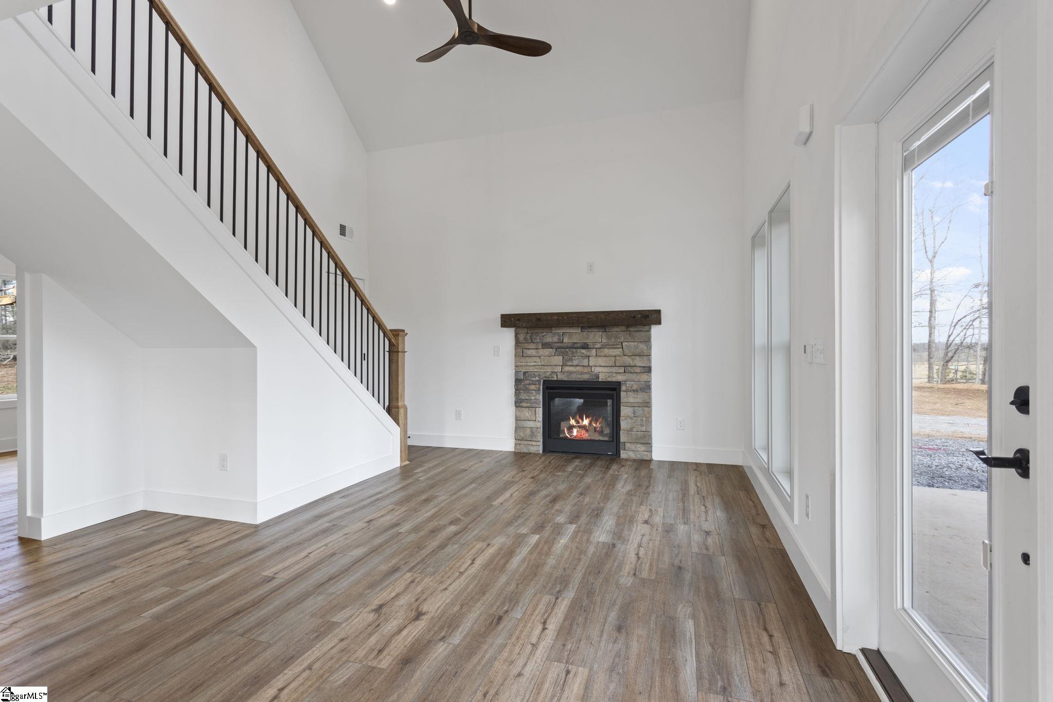 424 Fowler Road Campobello, SC 29322 - Photo 6 of 23