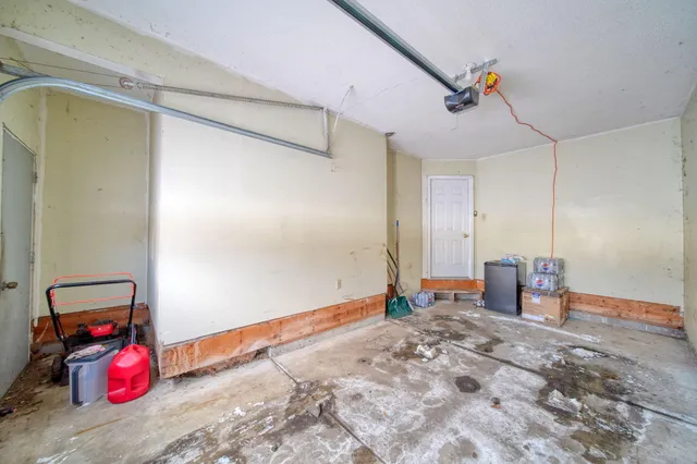 $259,900 | 3357 Robinson Road, Jackson, MI 49203