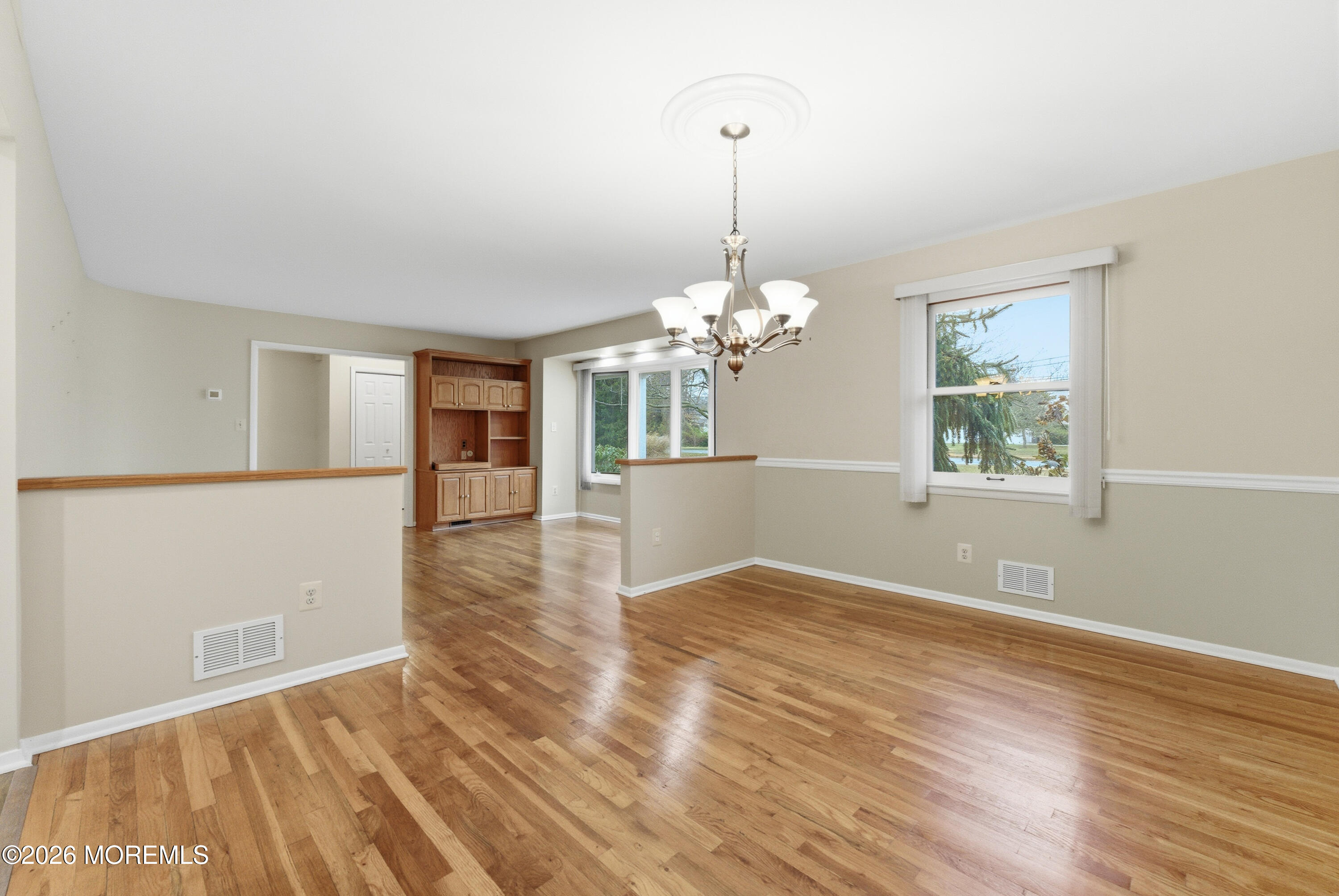 35 Pease Road Manalapan, NJ 07726 - Photo 15 of 42 35PeaseRd-16