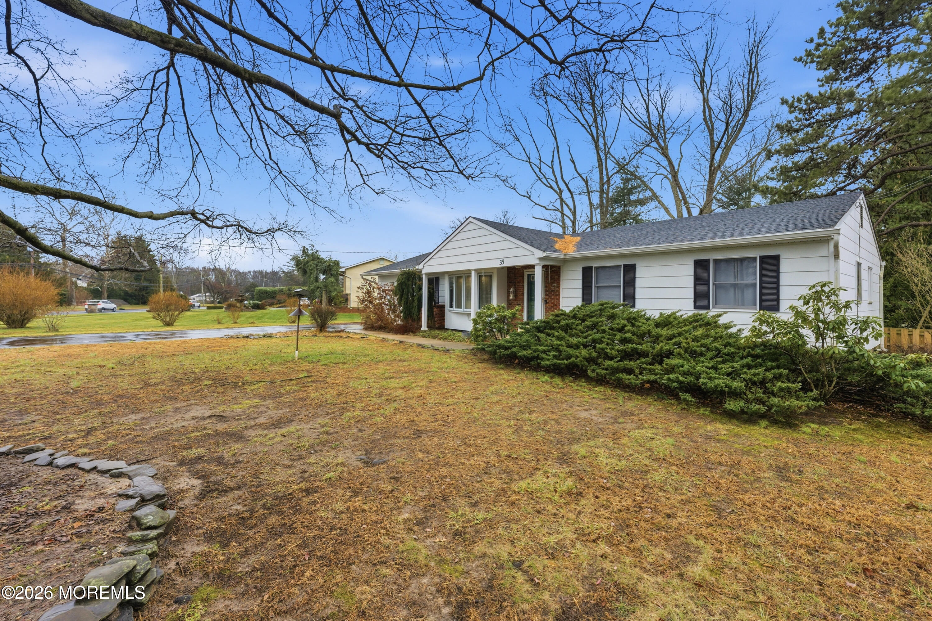 35 Pease Road Manalapan, NJ 07726 - Photo 3 of 42 35PeaseRd-10