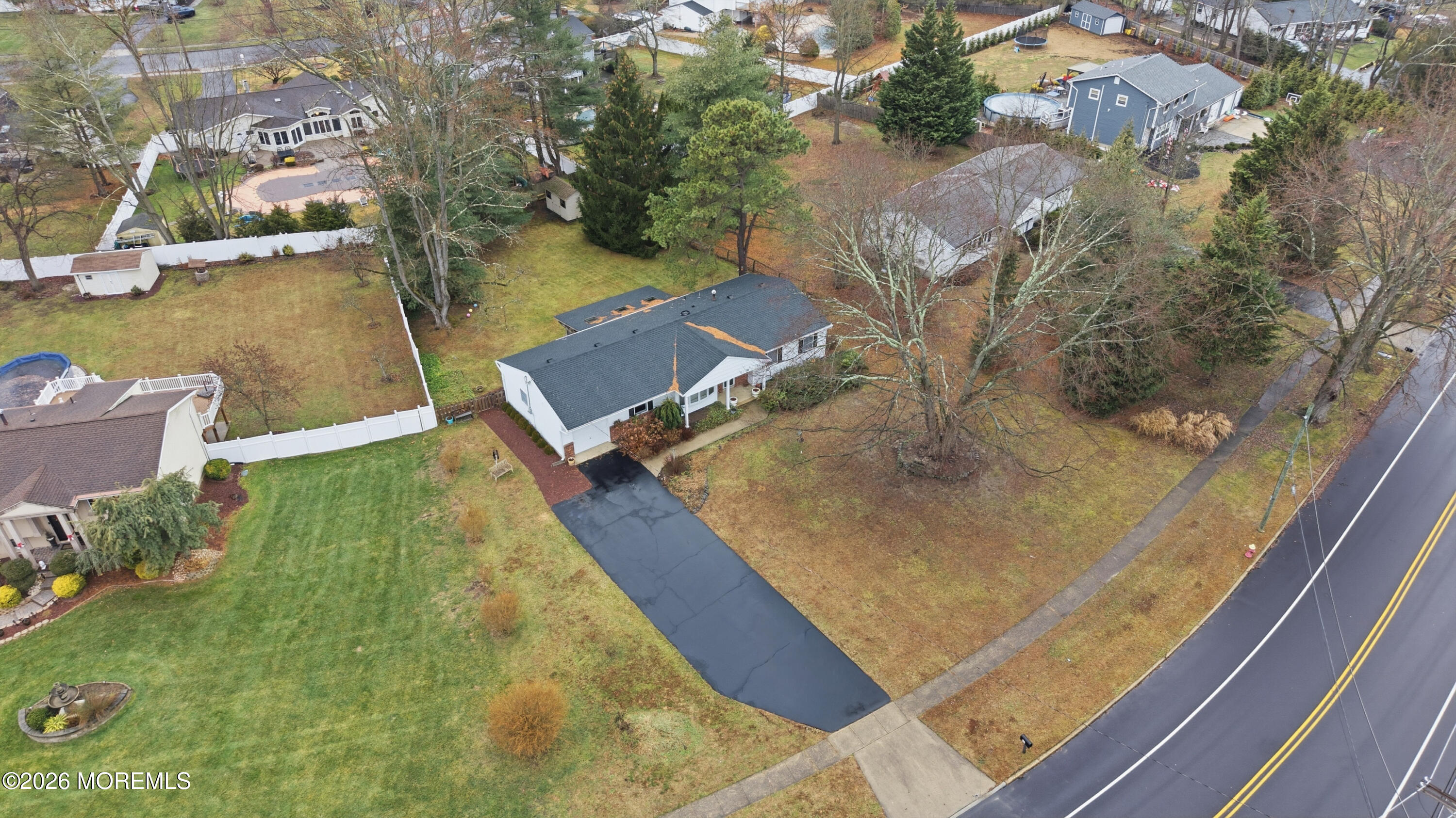 35 Pease Road Manalapan, NJ 07726 - Photo 37 of 42 35PeaseRd-2