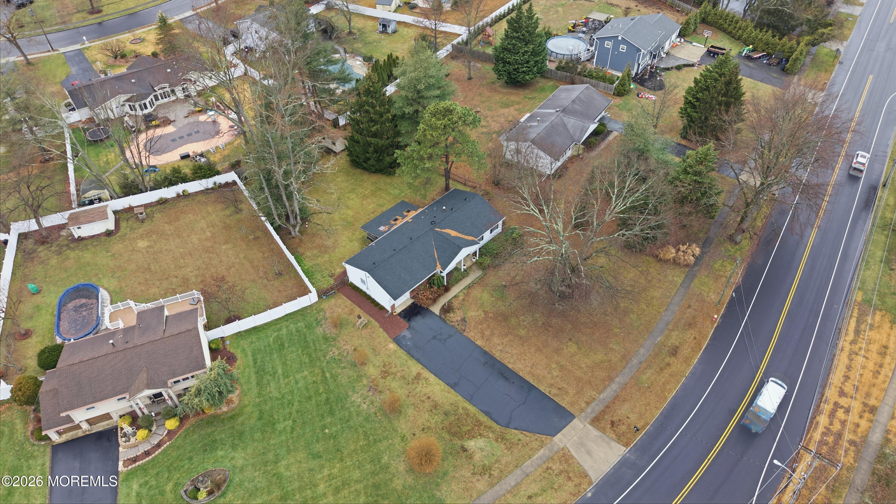 35 Pease Road Manalapan, NJ 07726 - Photo 39 of 42 35PeaseRd-4