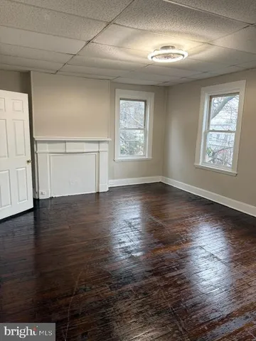 $2,400 | 206 Pennington Avenue, Unit 2, Trenton, NJ 08618