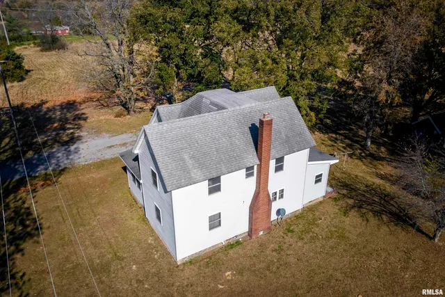 $449,000 | 17064 Old Frankfort Road, Johnston City, IL 62951