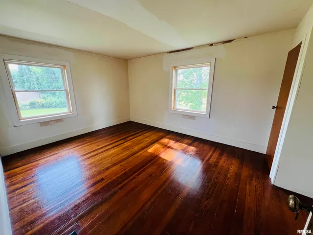 $449,000 | 17064 Old Frankfort Road, Johnston City, IL 62951