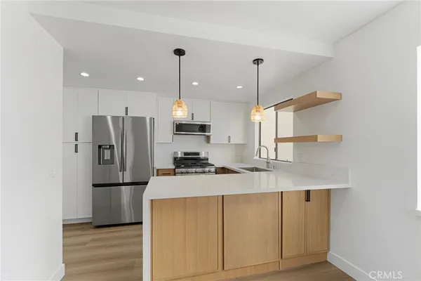 $529,900 | 10219 Pinewood Avenue, Unit 2, Tujunga, CA 91042
