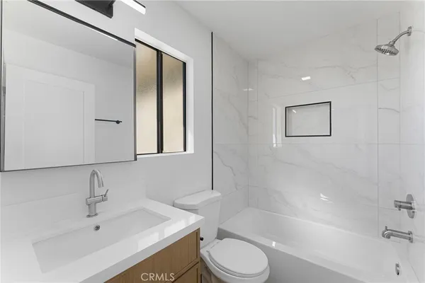 $529,900 | 10219 Pinewood Avenue, Unit 2, Tujunga, CA 91042
