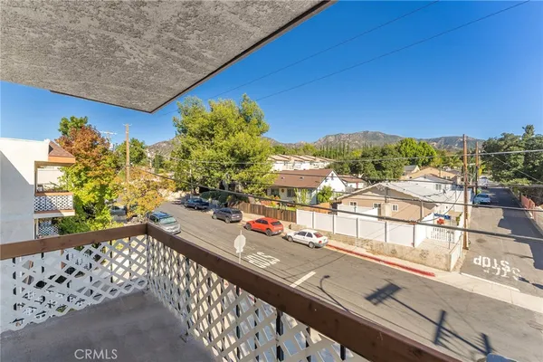 $529,900 | 10219 Pinewood Avenue, Unit 2, Tujunga, CA 91042