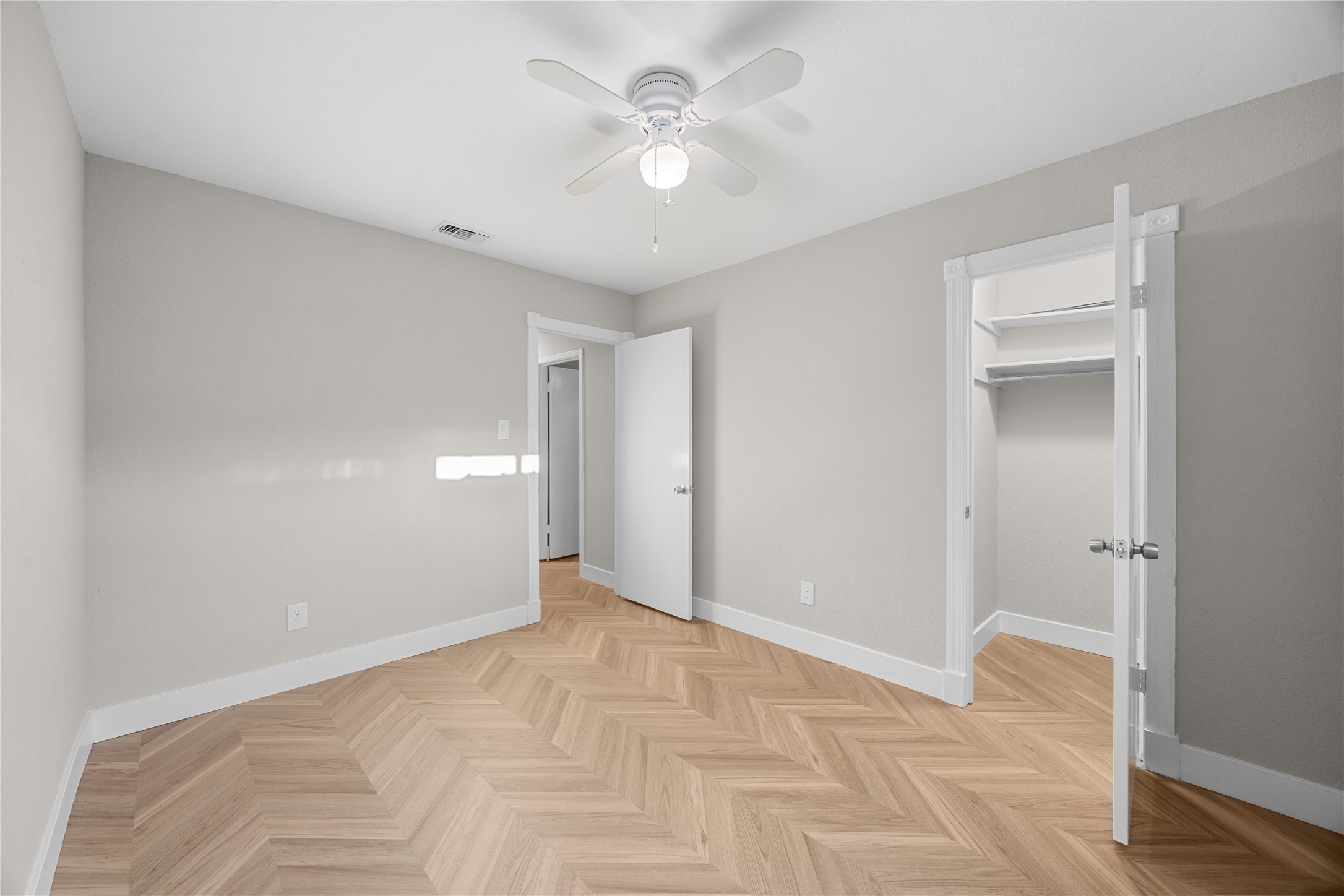 11714 Buckingham Road Austin, TX 78759 - Photo 25 of 34 a view of an empty room