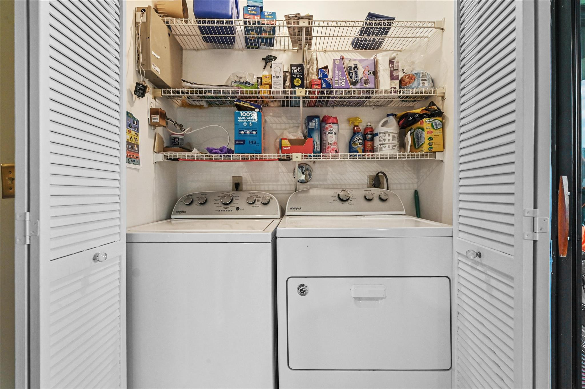 7520 La Paz Boulevard, Unit 306 Boca Raton, FL 33433 - Photo 20 of 36 Full size washer dryer in unit