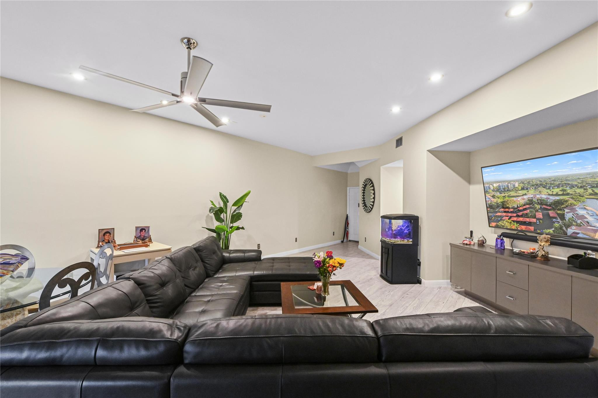 7520 La Paz Boulevard, Unit 306 Boca Raton, FL 33433 - Photo 8 of 36 Photo 8