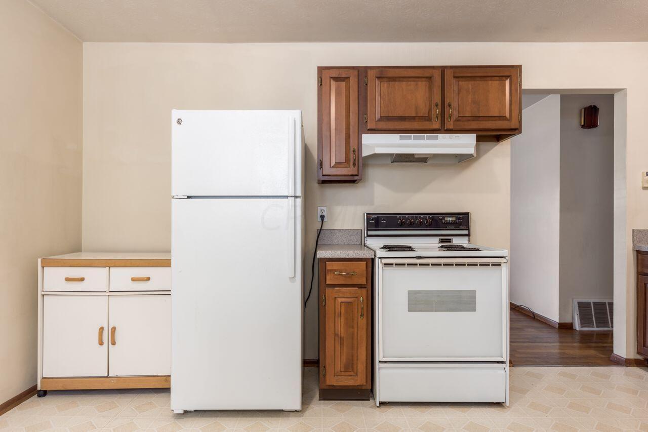 3434 Dempsey Road Westerville, OH 43081 - Photo 13 of 46 kitchen