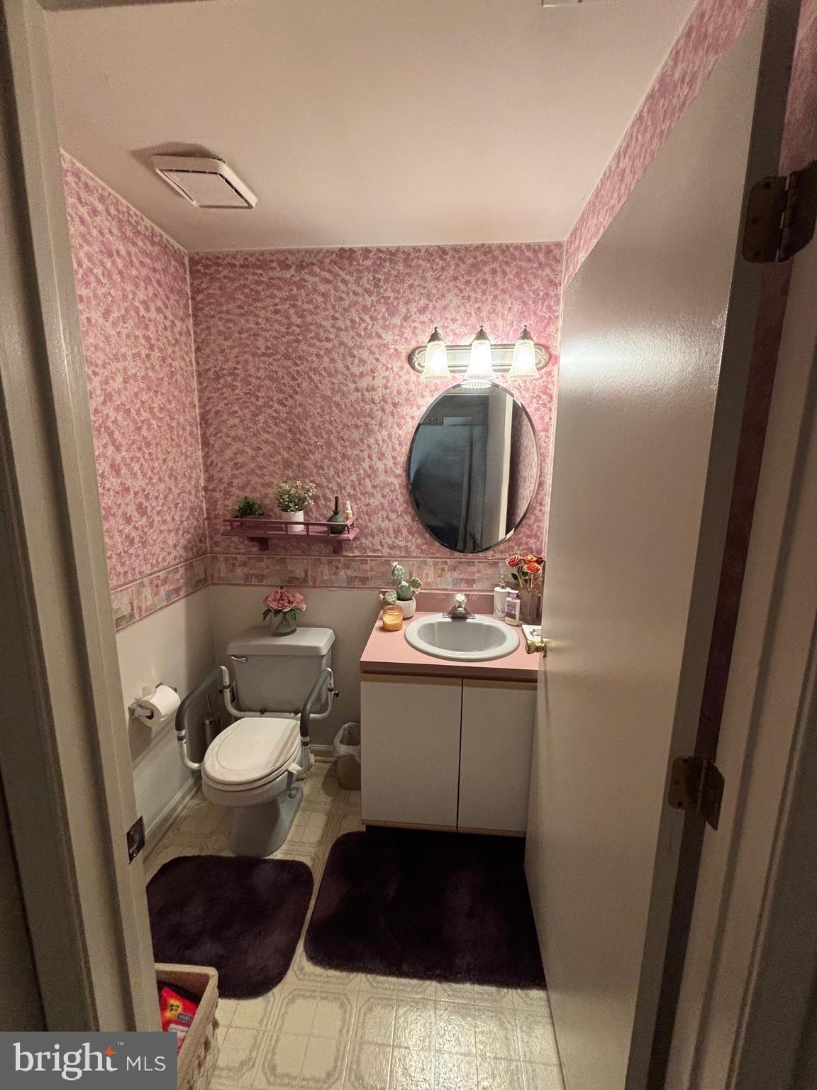 3 Dewberry Lane Delran, NJ 08075 - Photo 5 of 16