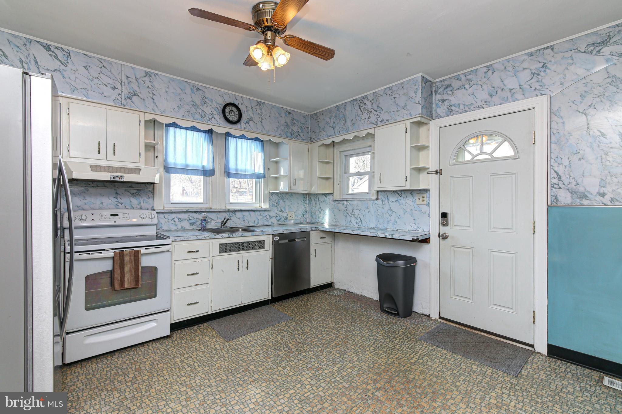 1216 Ellston Road Havertown, PA 19083 - Photo 13 of 33 Kitchen