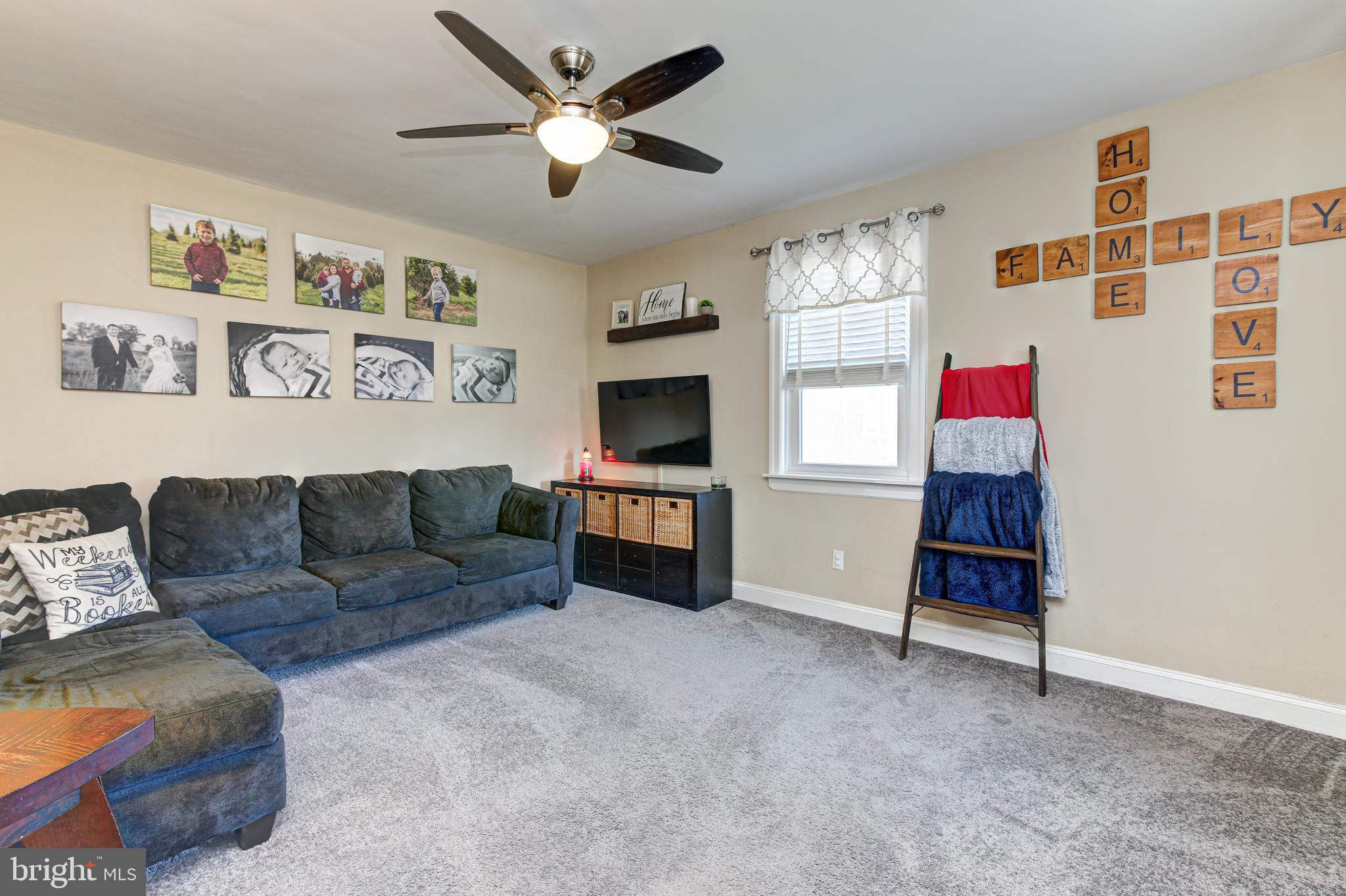 1216 Ellston Road Havertown, PA 19083 - Photo 6 of 33 Living Room