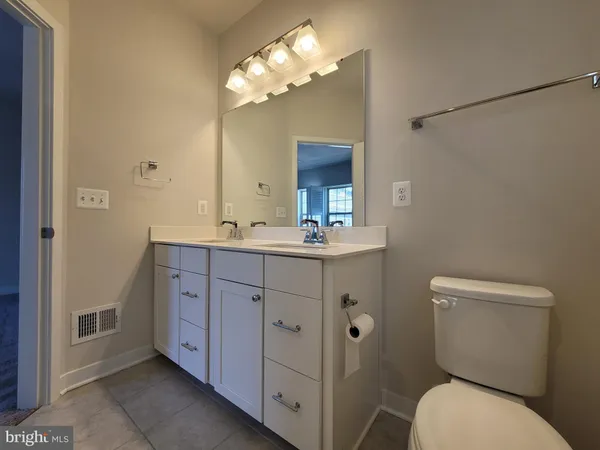 $760,000 | 7817 Sutter Lane, Annandale, VA 22003