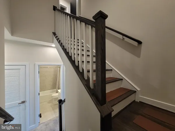 $760,000 | 7817 Sutter Lane, Annandale, VA 22003