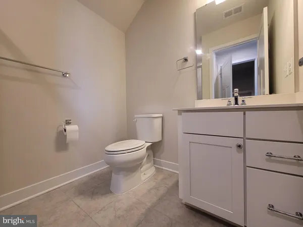 $760,000 | 7817 Sutter Lane, Annandale, VA 22003