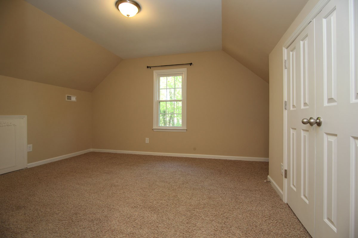 7305 Valleycross Circle Raleigh, NC 27615 - Photo 16 of 24 Photo 16