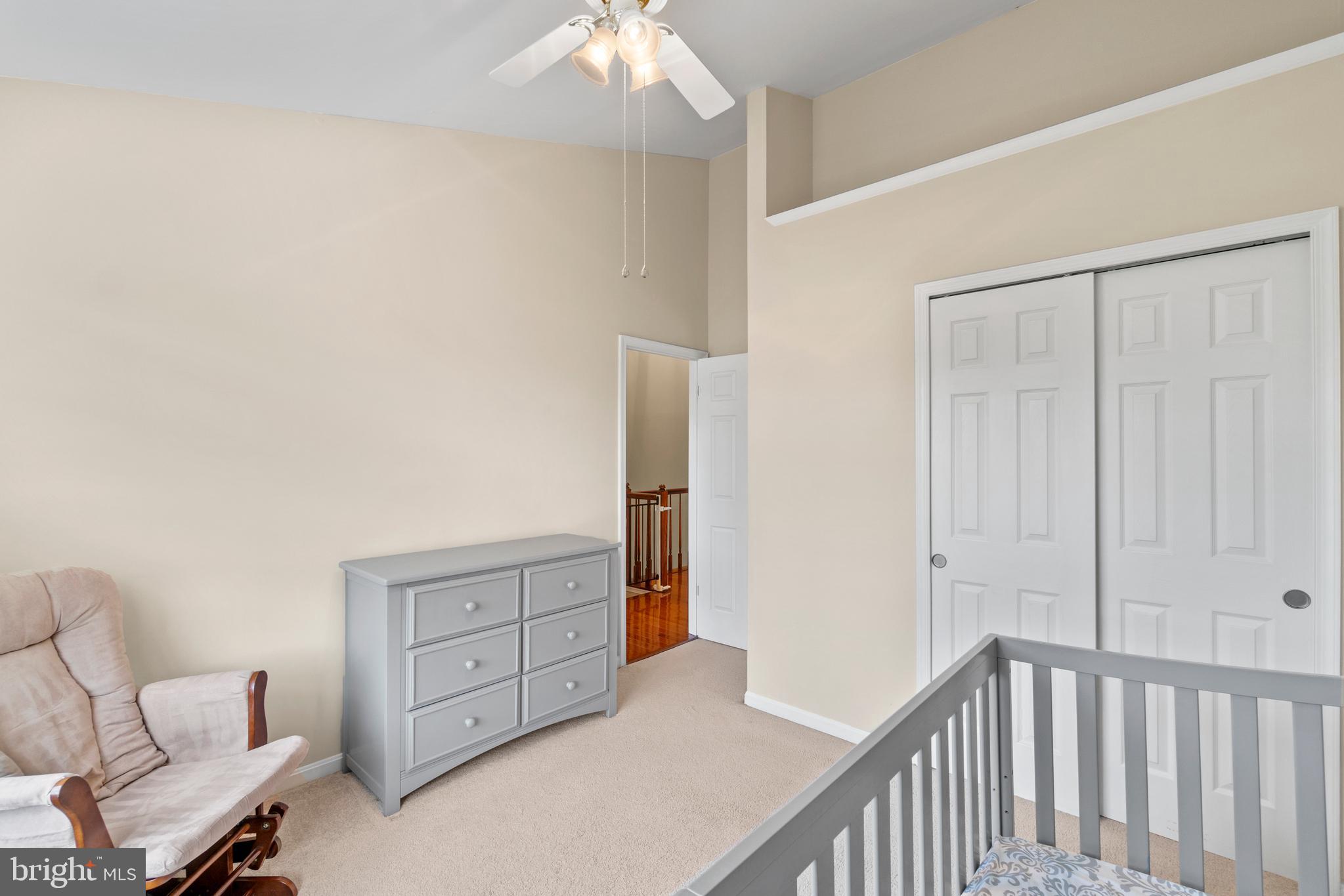 47572 Comer Square Sterling, VA 20165 - Photo 20 of 40 Spacious secondary bedrooms w/vaulted ceiling