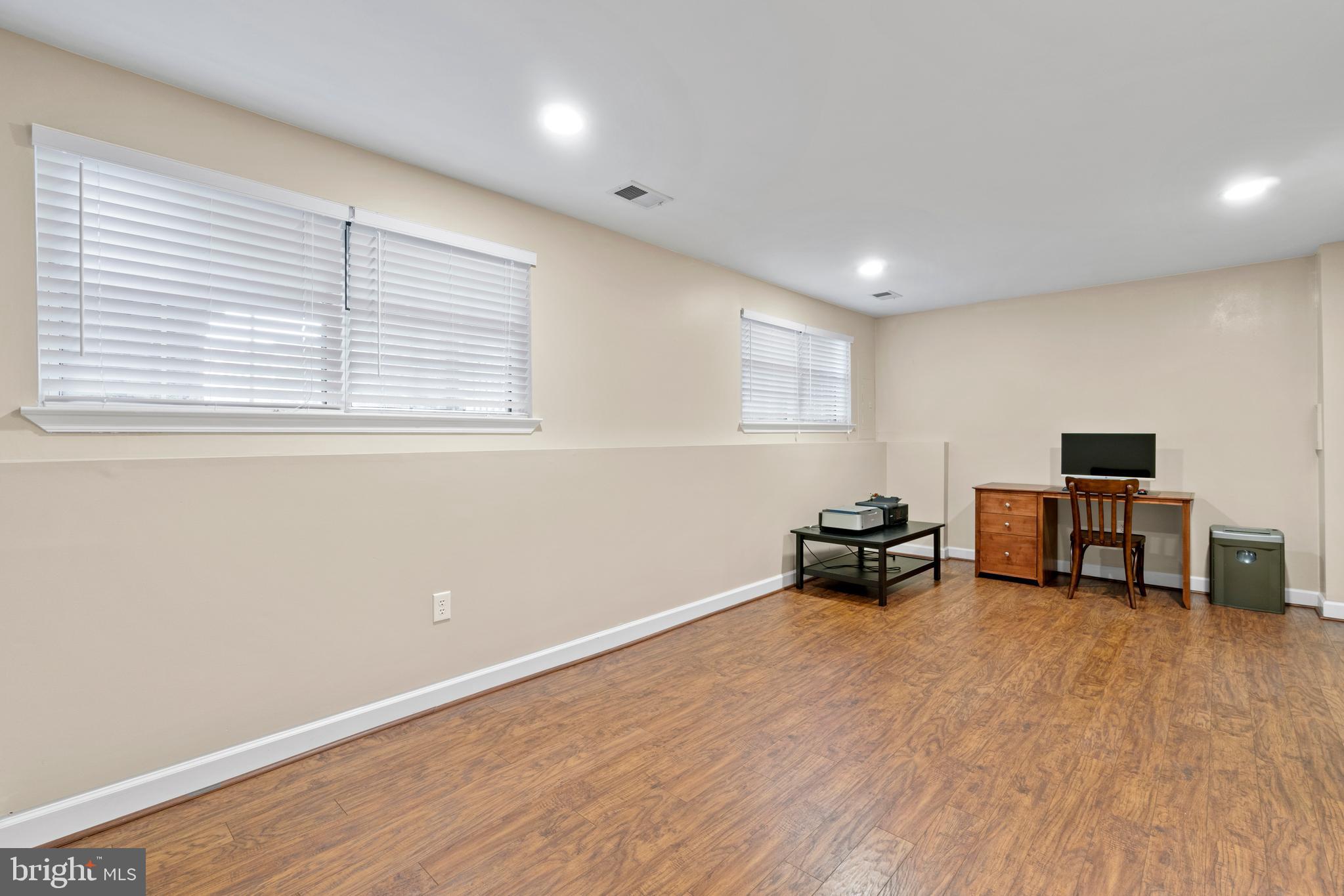 47572 Comer Square Sterling, VA 20165 - Photo 23 of 40 Large recreation room on lower level