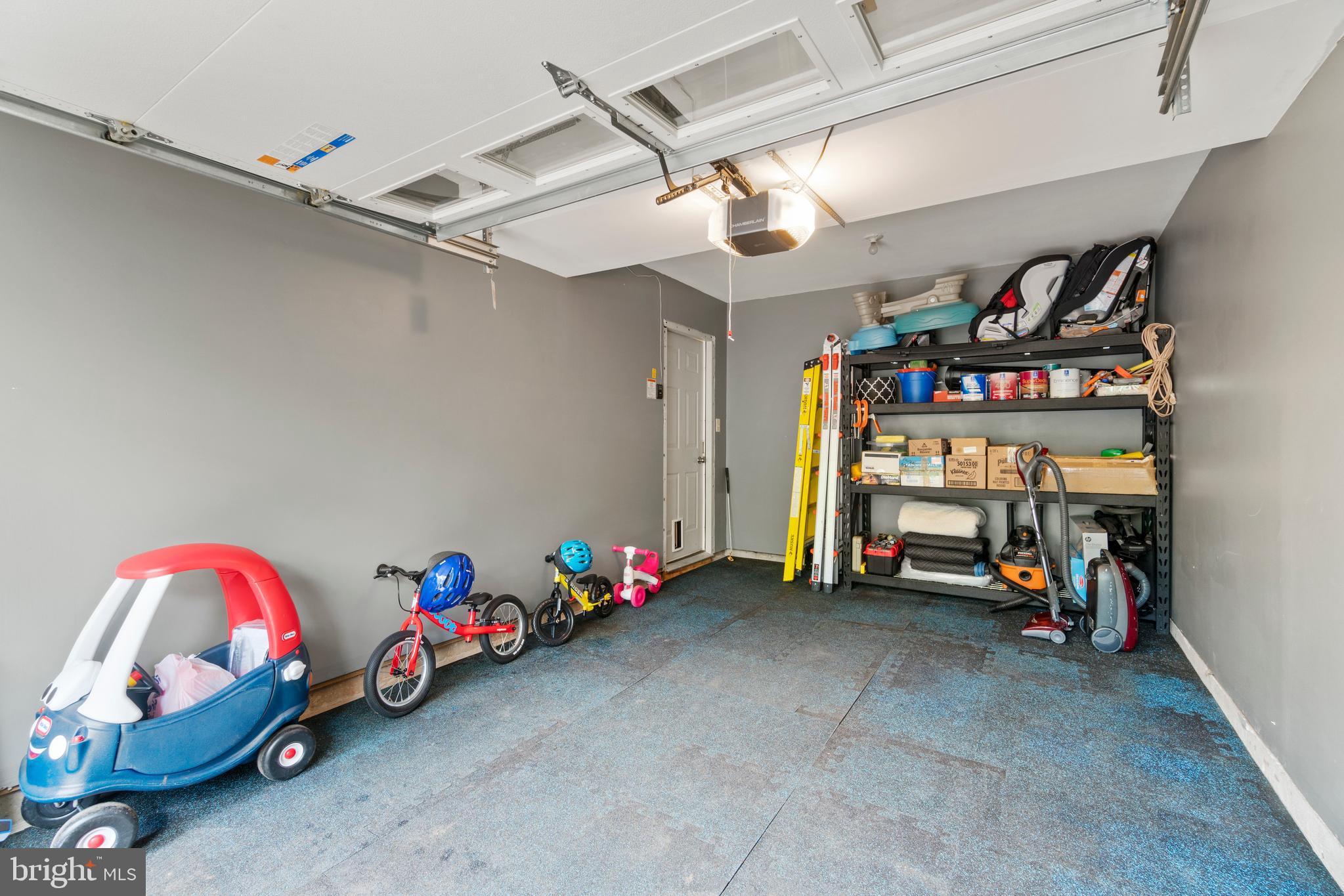 47572 Comer Square Sterling, VA 20165 - Photo 27 of 40 Large one car garage