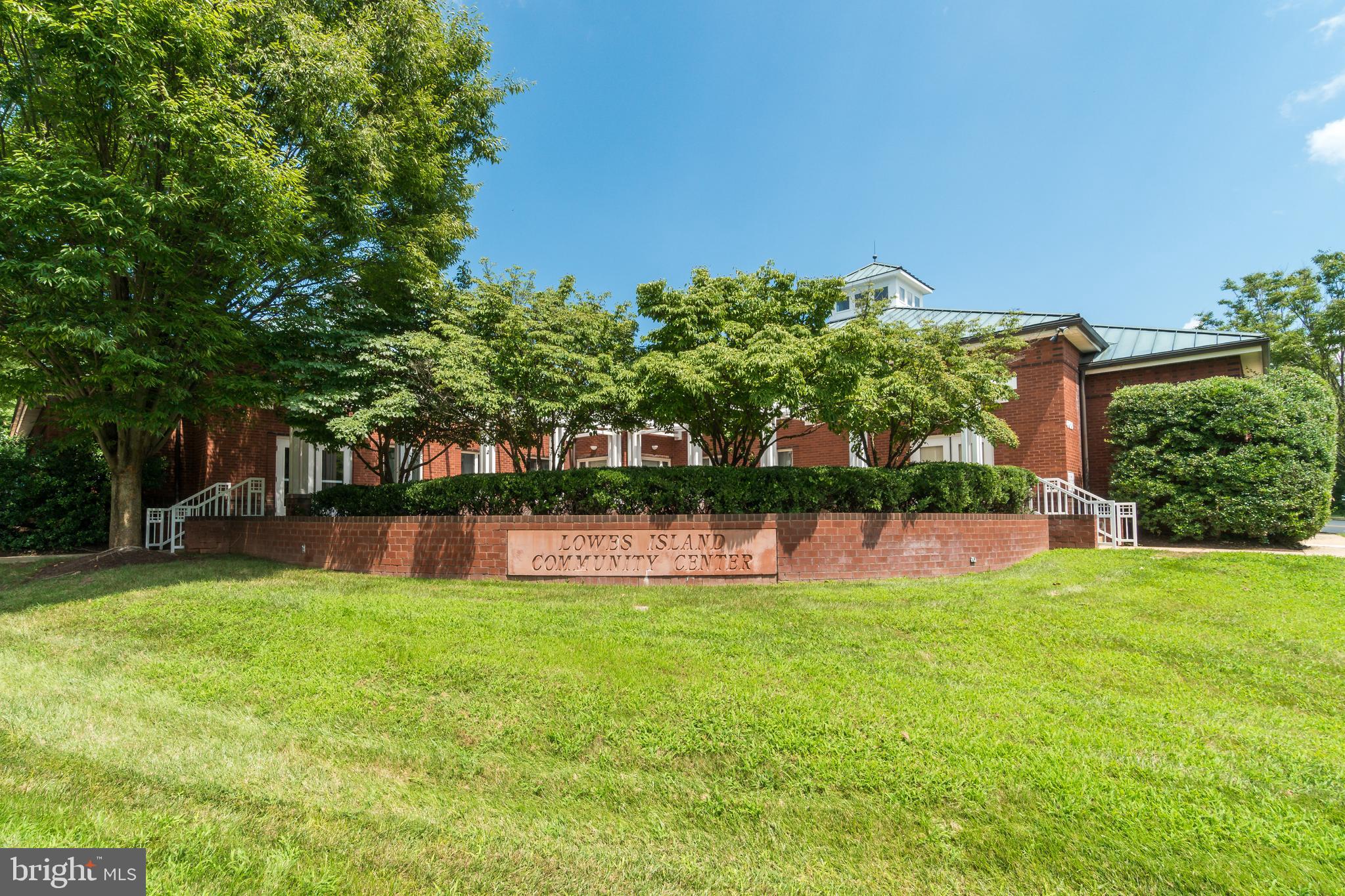 47572 Comer Square Sterling, VA 20165 - Photo 29 of 40 Lowes Island/Cascades is an amenity rich community